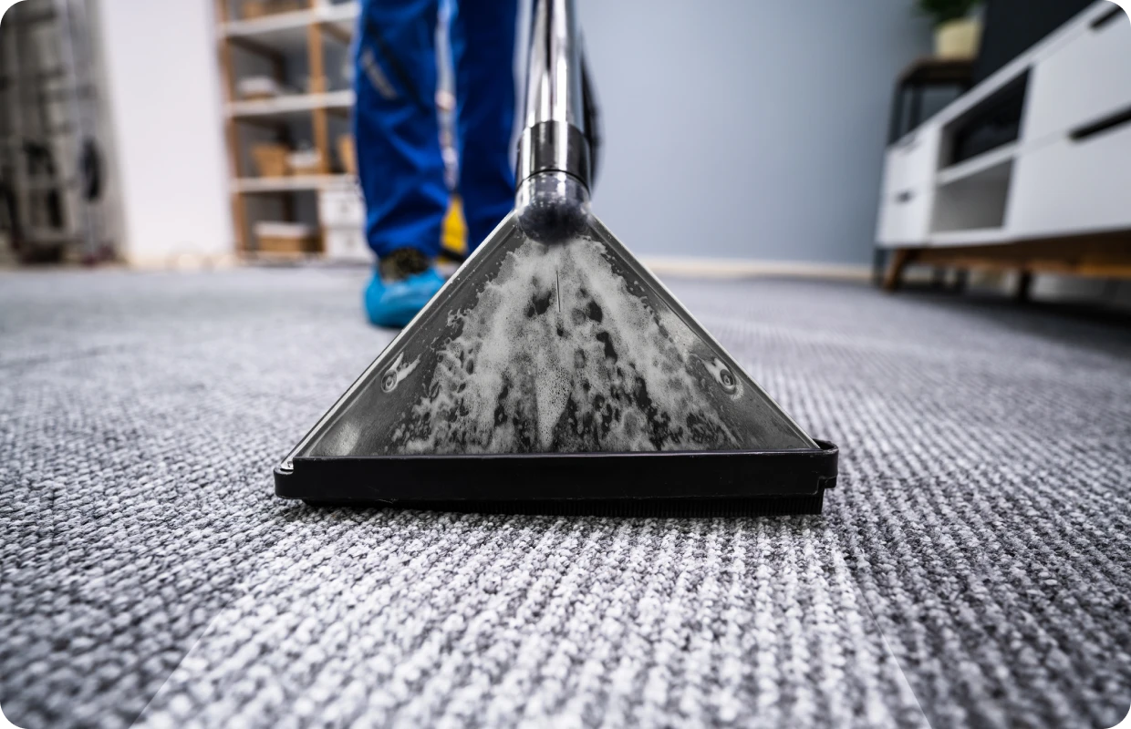 Carpet cleaning with vacuum machine